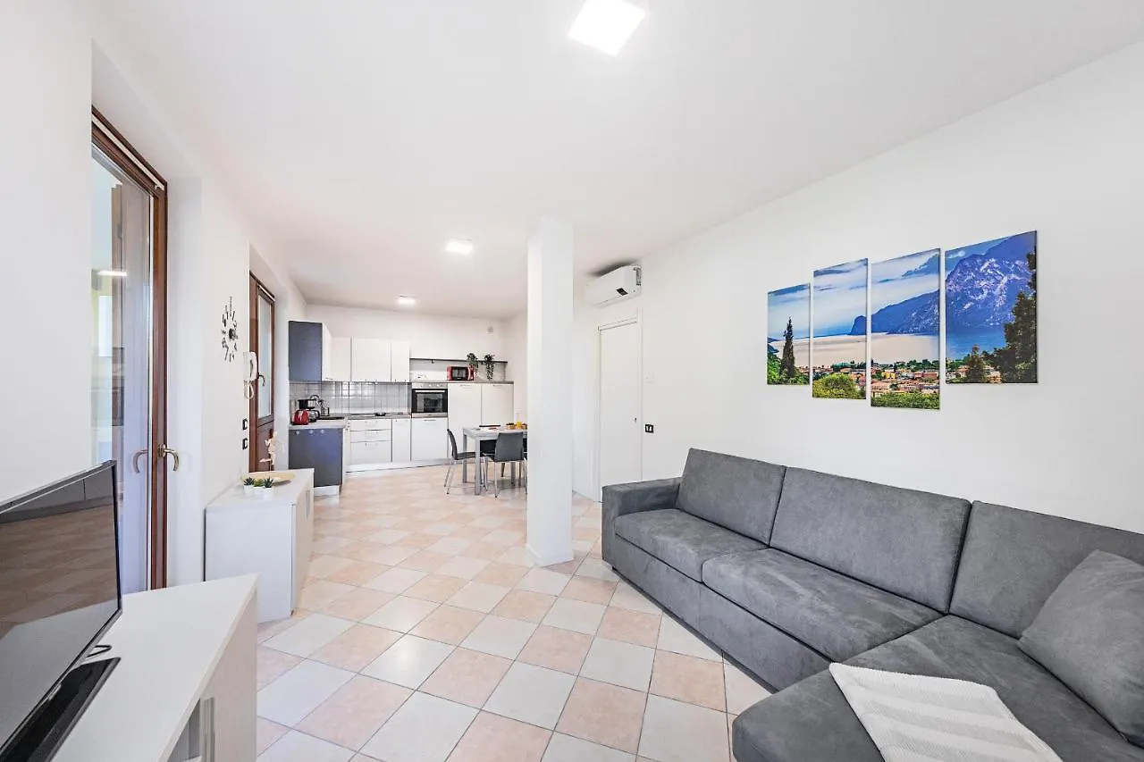 I Ciliegi 1-09 Con Piscina By Wonderful Italy Apartment Desenzano del Garda Italy